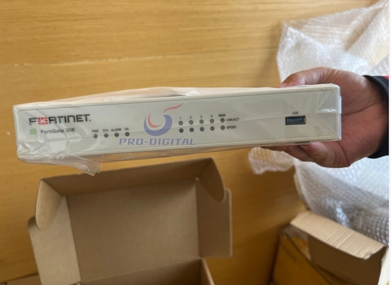 Fortinet FG-30E Firewall com fio 900 mil sessões simultâneas para segurança robusta